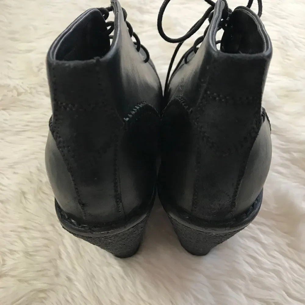 RAG & BONE Black Wedge Leather Bootie Ankle Boot Distressed Odval Desert‎ Size 7